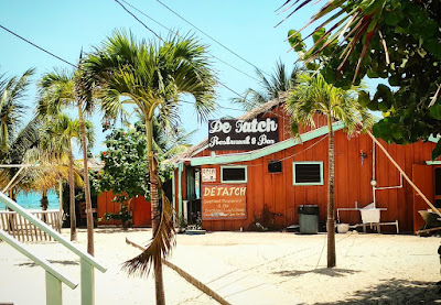 Remaxvipbelize: De Tatch Restaurant and Bar