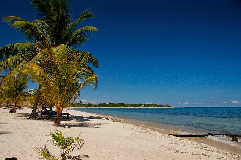 Remaxvipbelize.: Placencia Beach