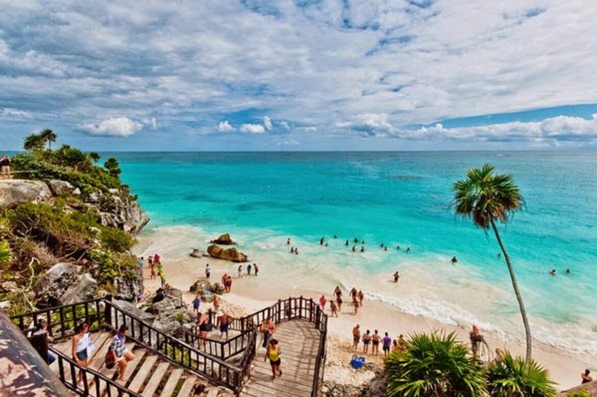 Remax Vip Belize: Beach vacation in Belize