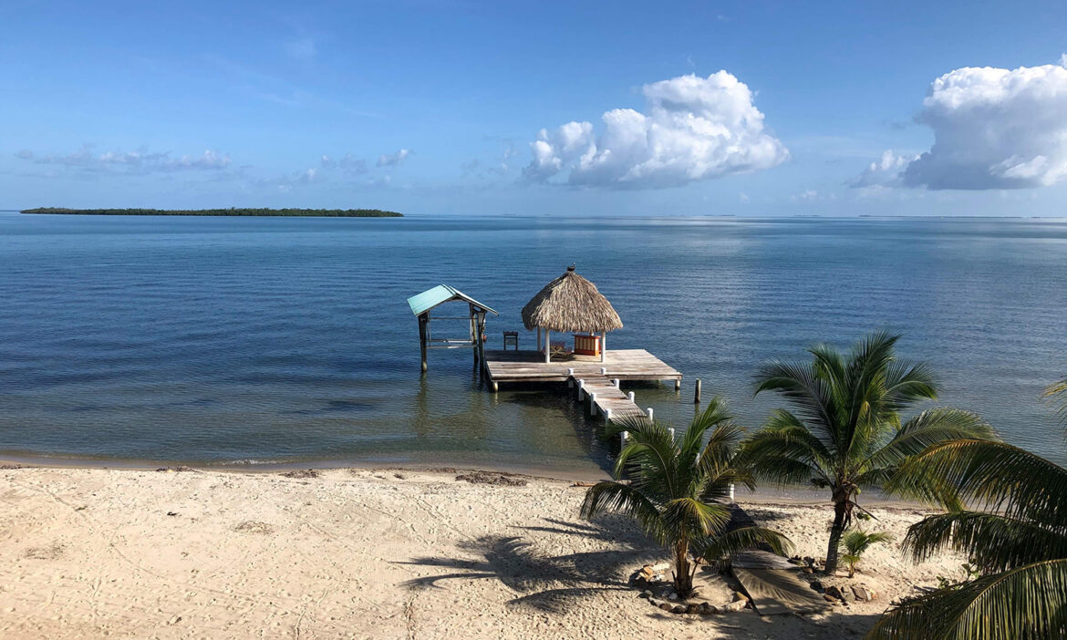 There are two real estate markets in Belize: the international market, and the local deals that never make it to the internet. Find cheap land for sale in Belize with the real estate experts. Contact us today.