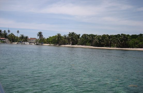 11 Acres of Oceanfront on the Eastern Side of Turneffe Atoll