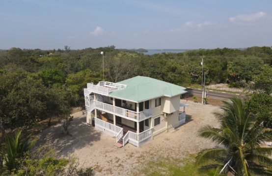 Beachfront Duplex in Maya Beach
