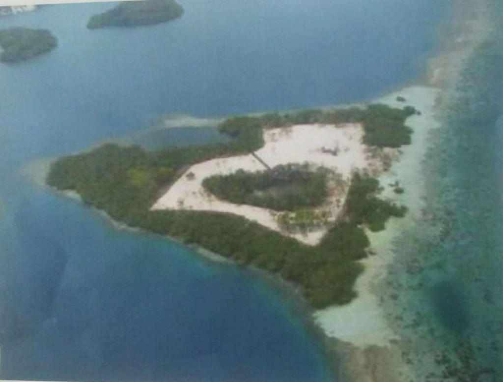 4 Acre Island Lagoon Caye