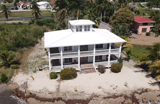 Beach House in the heart of Plantation