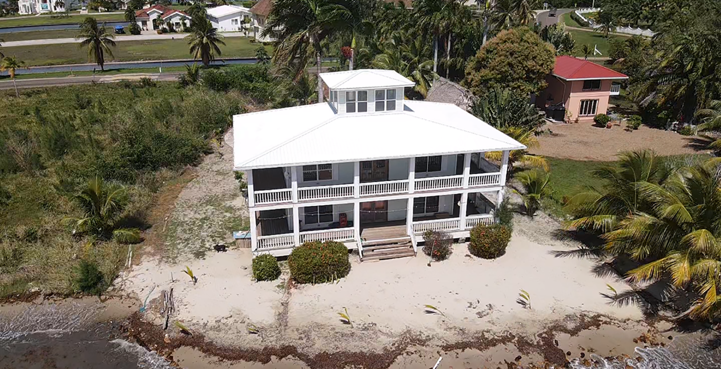 Beach House in the heart of Plantation