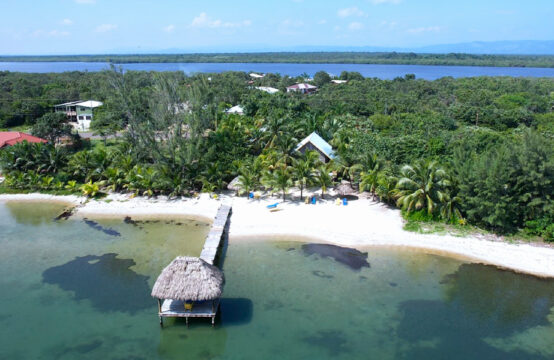 ocean's edge rentals in Belize