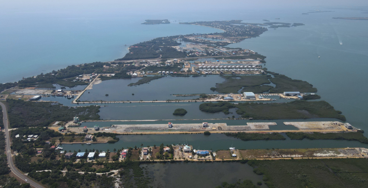 Expansive 25 Acre Waterfront Parcel