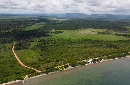 Affordable Lots under 100k on the Beach in Mayacan