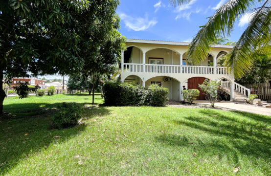 Canal Home in Placencia village