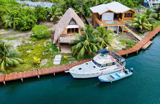 Home on Placencia Caye for Sale — Main picture