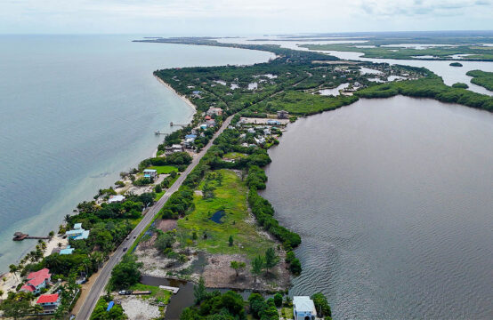 Prime Waterfront lots in Maya Beach