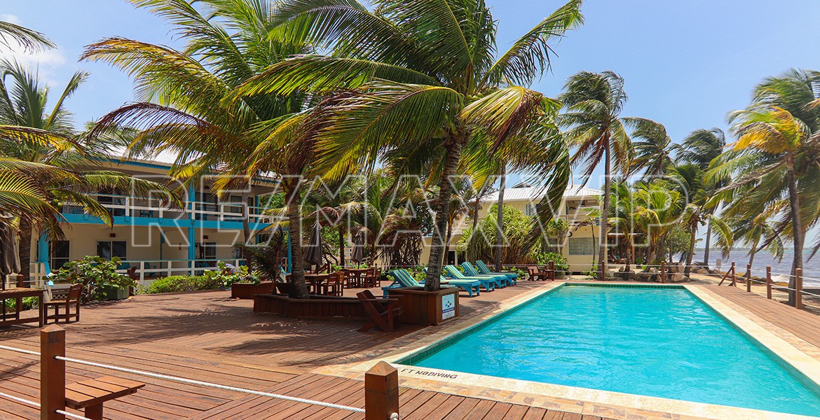 Beachside Villas Condo for sale in Robert's Grove